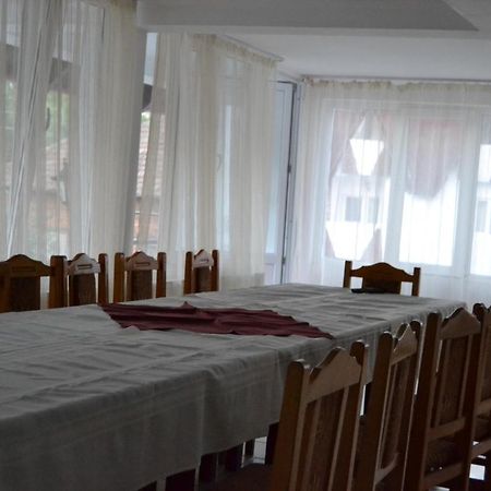 Pensiunea Iuliana Căpăţîneni-Ungureni Bagian luar foto