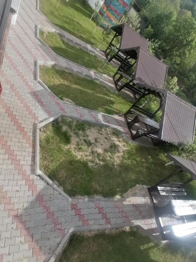 Pensiunea Iuliana Căpăţîneni-Ungureni Bagian luar foto