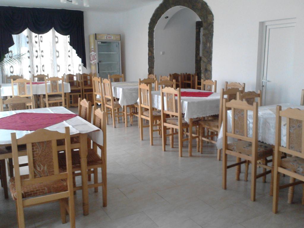 Pensiunea Iuliana Căpăţîneni-Ungureni Bagian luar foto