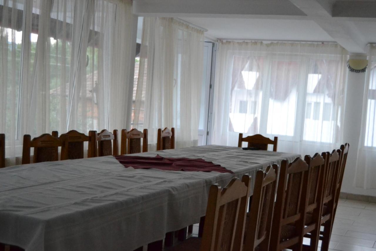 Pensiunea Iuliana Căpăţîneni-Ungureni Bagian luar foto